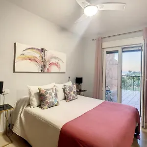 https://apartamento-playa-la-via-p.es-andalucia.com